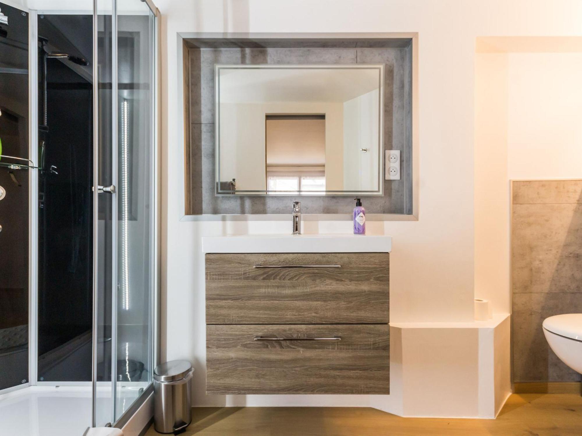 Maison De Ville A St Nazaire, Pres Du Front De Mer, Climatisee, 3 Chambres Avec Sdb Privatives, Wifi - Fr-1-306-1203 サン・ナゼール エクステリア 写真